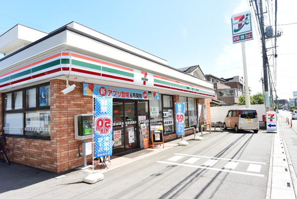 コスモ入間　６階角部屋(セブンイレブン入間鍵山店)
