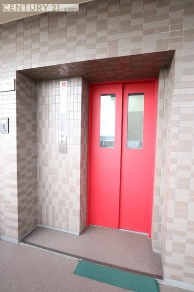 コスモ入間　６階角部屋