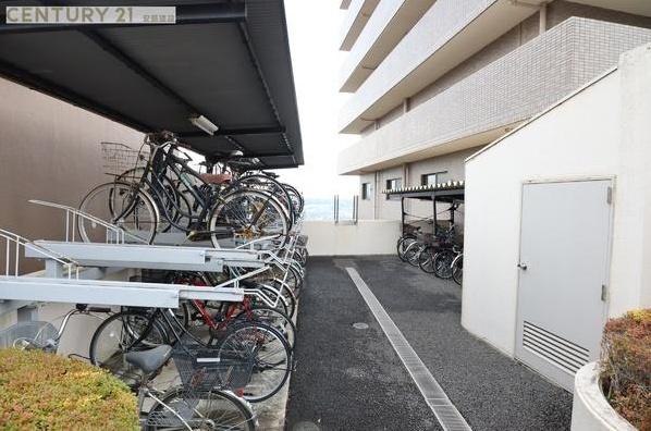 コスモ入間　６階角部屋