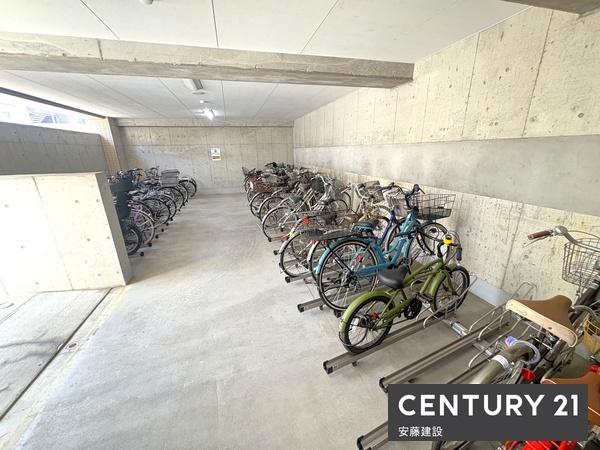スプランドゥール新狭山　３階角部屋