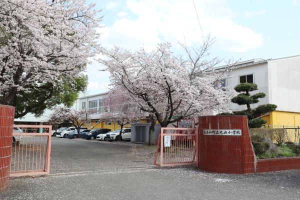 入間郡毛呂山町若山３丁目の中古一戸建て(毛呂山町立光山小学校)