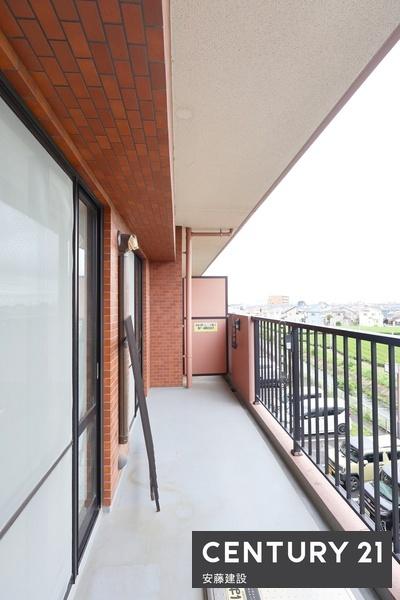 エステスクエア武蔵藤沢２弐番館　３階角部屋