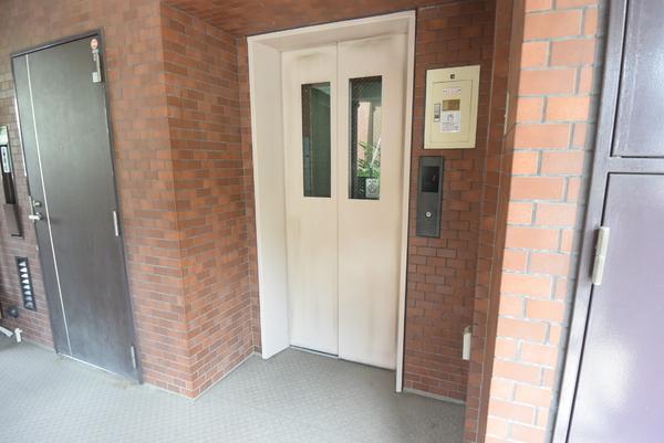 エステスクエア武蔵藤沢２弐番館　３階角部屋