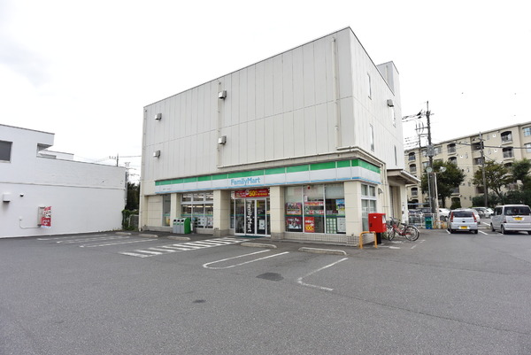 入間市久保稲荷５丁目の中古一戸建て(ファミリーマート入間グリーンヒル店)