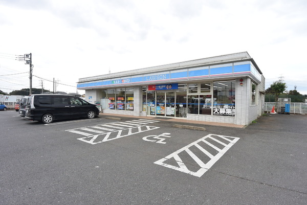 狭山市狭山台１丁目２６番　新築全２棟　Ａ号棟(ローソン狭山加佐志店)