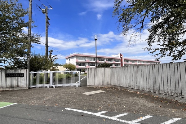 坂戸市鶴舞第二　新築戸建(坂戸市立大家小学校)
