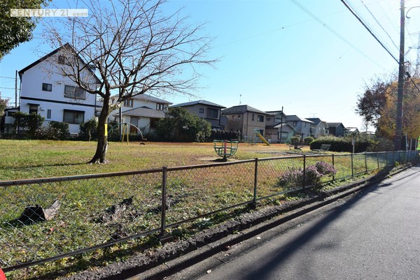 坂戸市鶴舞第二　新築戸建(タイヤ公園)