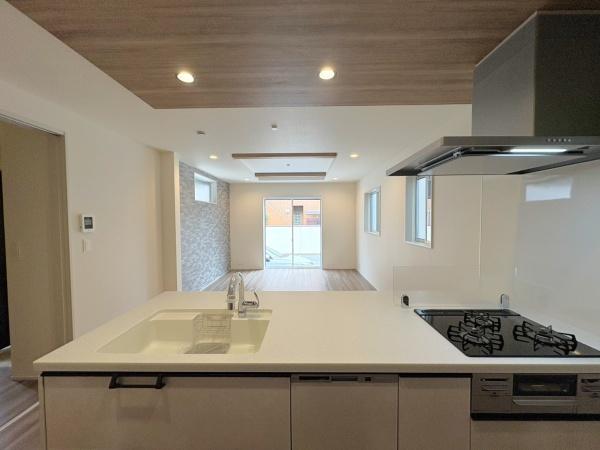 坂戸市関間４丁目　新築全２棟　２号棟