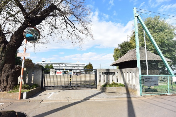 所沢市中富６期　新築全７棟　１号棟(所沢市立中富小学校)
