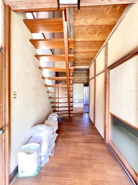 下妻市鯨の中古一戸建て(玄関)