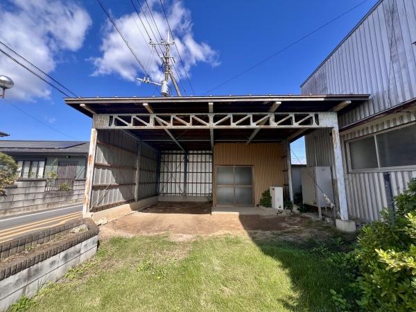 下妻市鯨の中古一戸建て(駐車場)