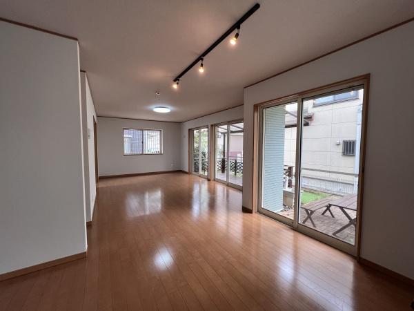 つくば市研究学園六丁目　戸建
