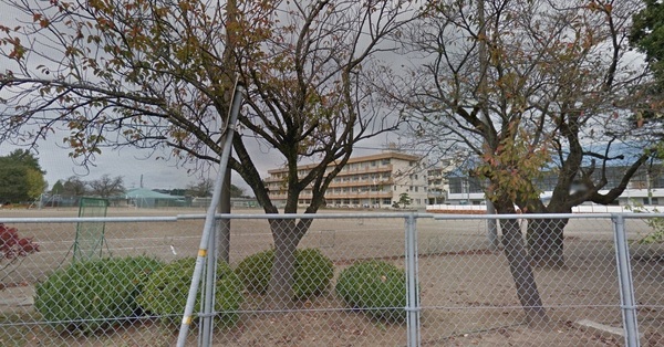 土浦市上高津の土地(土浦市立土浦第四中学校)
