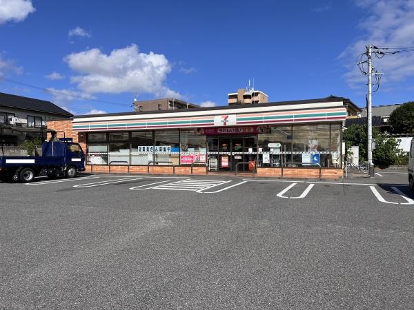 牛久市田宮4期 2号棟(セブンイレブン牛久駅西店)