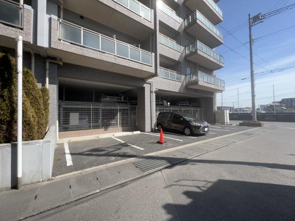 カインドステージ土浦(駐車場)