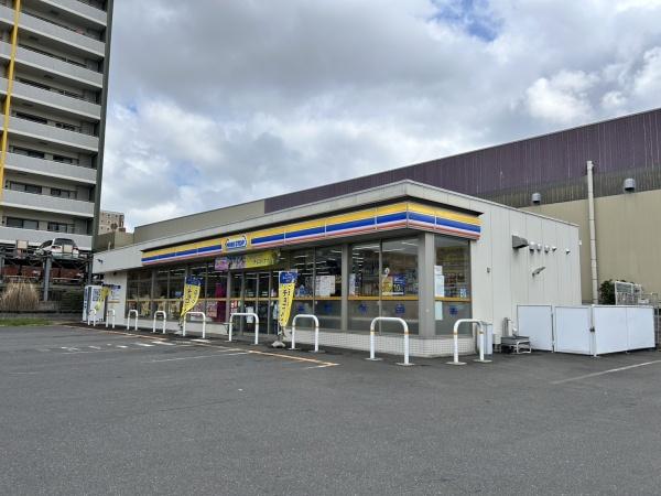 ルネ・インタープレイスニュータウンひたち野うしく(ミニストップ牛久ひたち野西店)