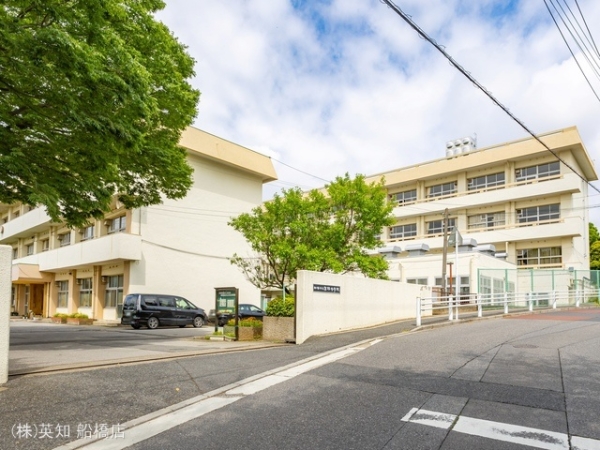 船橋市新高根４丁目の新築一戸建(船橋市立高根中学校)