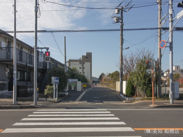 船橋市日の出1丁目の新築一戸建(船橋市立湊中学校)