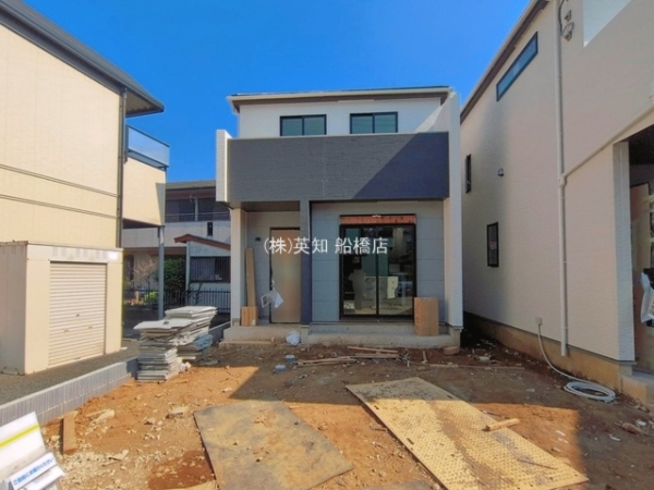 鎌ケ谷市東中沢４丁目の新築一戸建