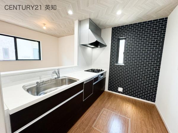 千葉市中央区仁戸名町の中古一戸建