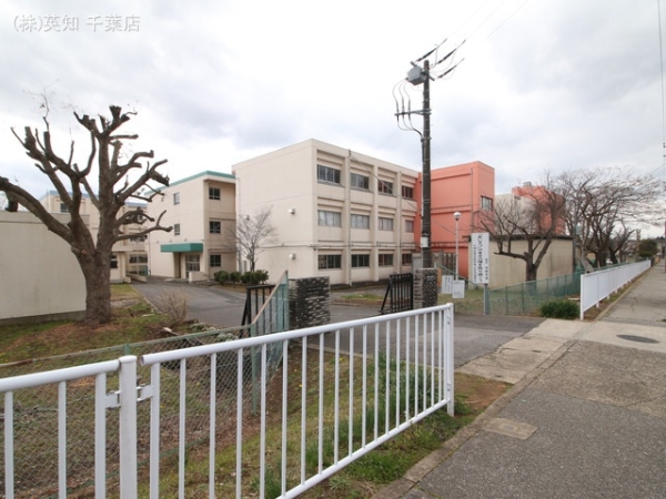 千葉市若葉区千城台東4丁目の新築一戸建(千葉市立千城台南中学校)