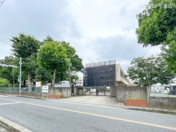 四街道市大日の土地(四街道市立四街道小学校)