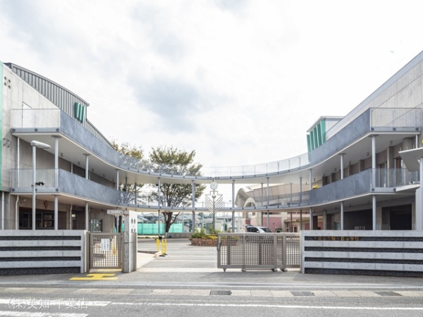 千葉市中央区仁戸名町の土地(千葉市立松ケ丘中学校)