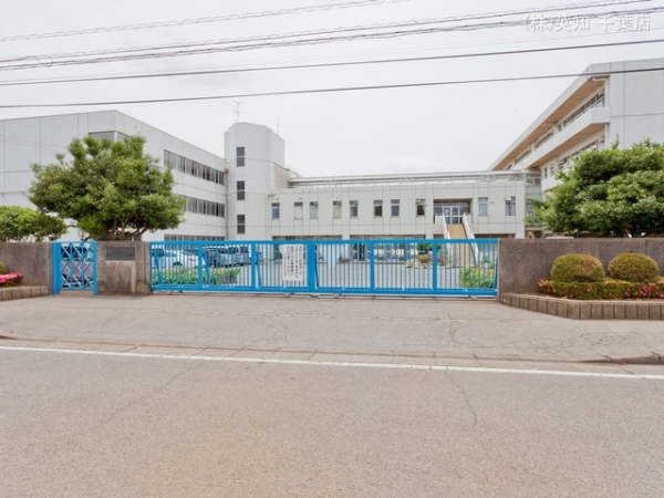四街道市栗山の土地(四街道市立四街道北中学校)