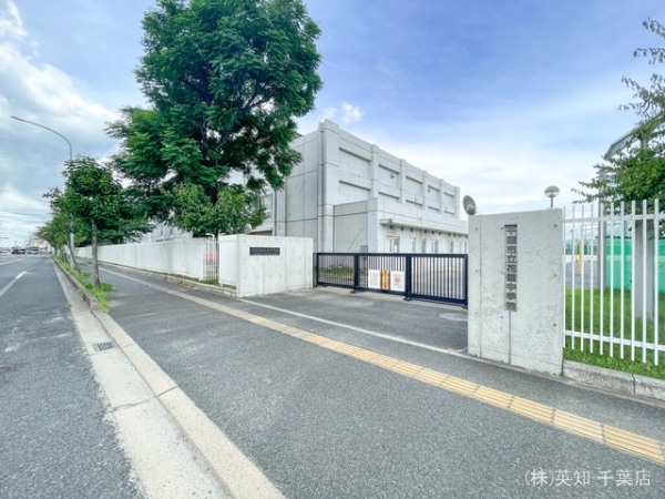 千葉市花見川区朝日ケ丘4丁目の新築一戸建(千葉市立花園中学校)