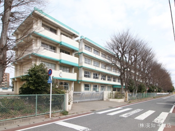 千葉市若葉区小倉台4丁目の新築一戸建(千葉市立若松中学校)