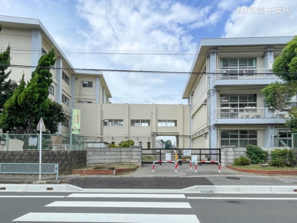 ライオンズクオーレ幕張マークスフォート(千葉市立幕張中学校)