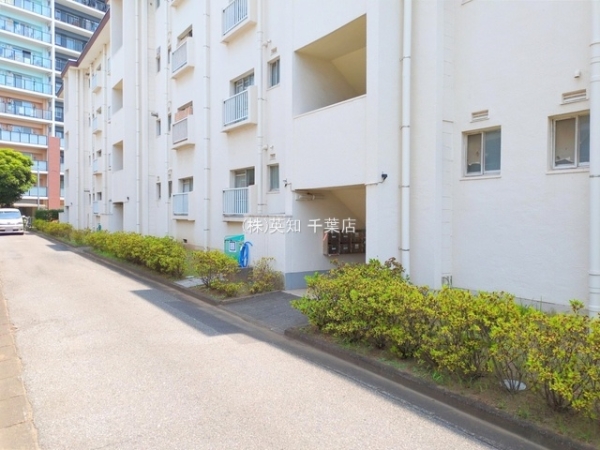 稲毛団地23号棟