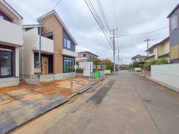 四街道市みそら3丁目の新築一戸建(前面道路含む現地写真)