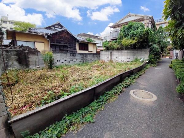 新宿区市谷加賀町２丁目の土地