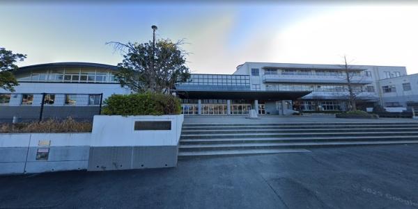 四街道市旭ケ丘１丁目の土地(四街道市立四街道中学校)
