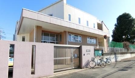 千葉市若葉区小倉台四丁目　2号棟(泉幼稚園)