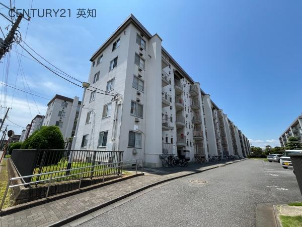 谷津遊園ハイツＩ棟106