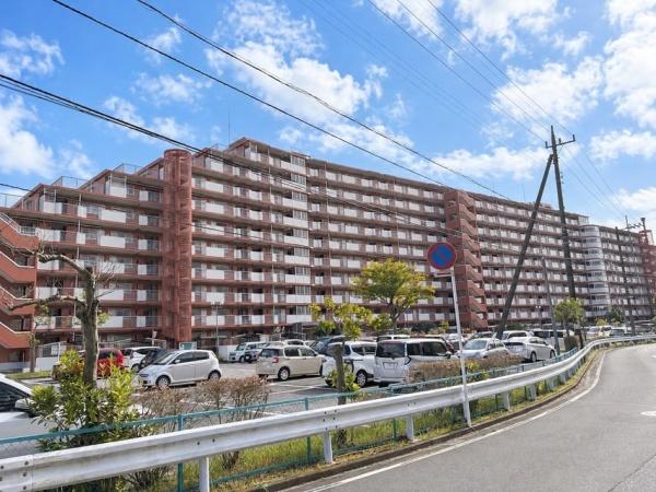 高品ハイツ1号棟