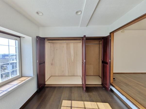 箕面市箕面８丁目の中古一戸建て