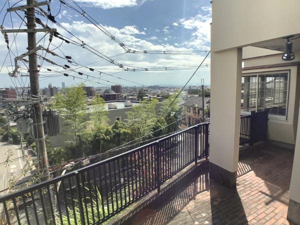 箕面市箕面８丁目の中古一戸建て