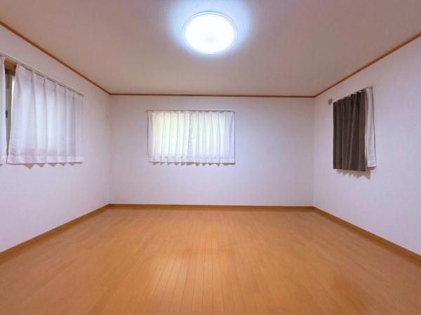 箕面市小野原東５丁目の中古一戸建て