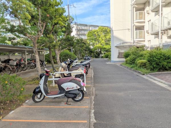 箕面粟生第四住宅5号棟