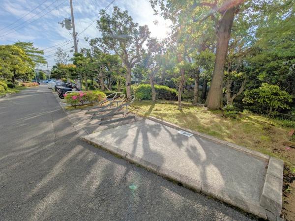 箕面粟生第四住宅5号棟