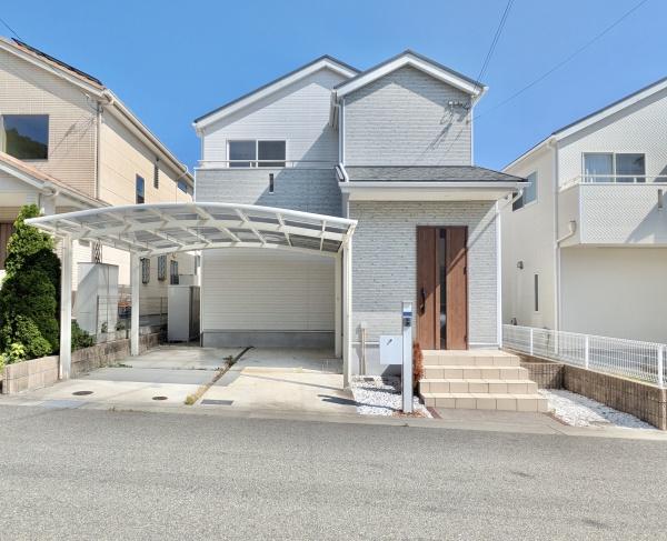 箕面市森町中３丁目の中古一戸建
