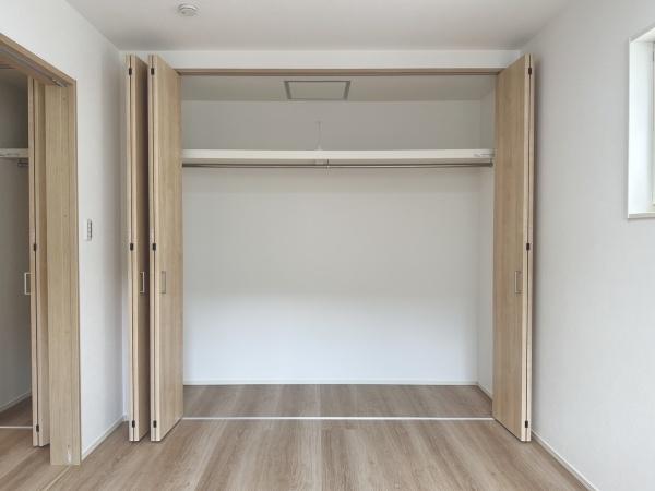 箕面市瀬川４丁目の新築一戸建