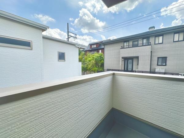 箕面市瀬川４丁目の新築一戸建