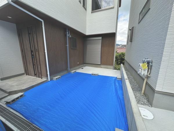 箕面市瀬川４丁目の新築一戸建