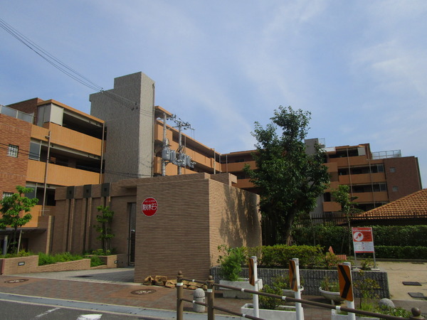 ブリリア箕面さくら並木通り