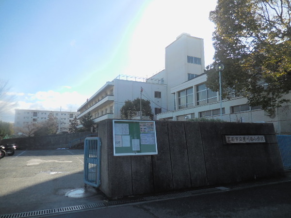 箕面市小野原東５丁目の中古一戸建て(箕面市立豊川南小学校)