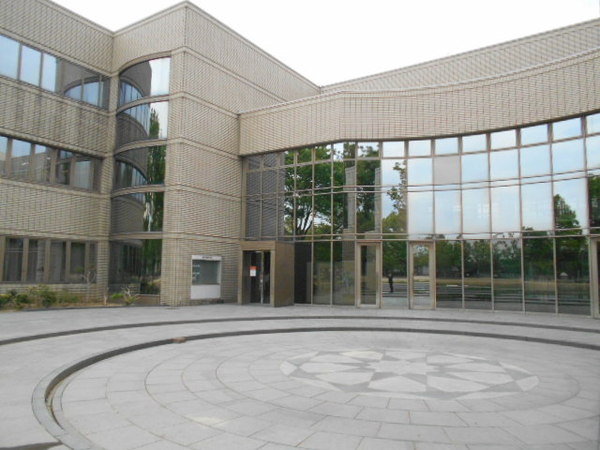 有楽箕面ハイツ3号棟(芦原公園)